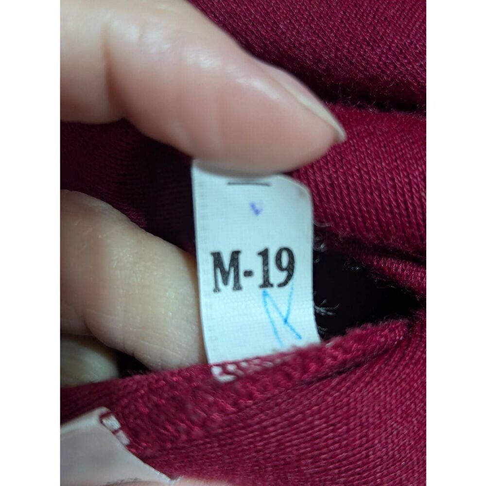 Liz Claiborne Women's Burgundy Acrylic Wool Sweater & Knit Skirt Set Medium - Picture 9 of 9